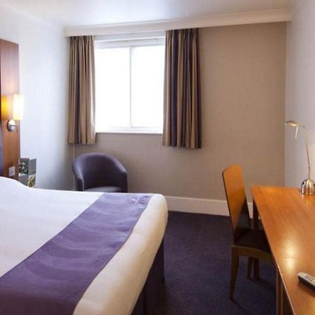 Premier Inn York North West Buitenkant foto